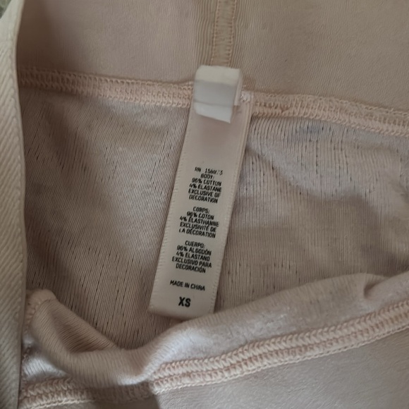 DISCONTINUED SKIMS LEGGINGS PINK - Picture 6 of 6